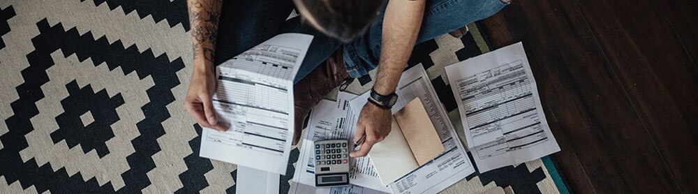 Legal-Finnish citizens manage economic hardship