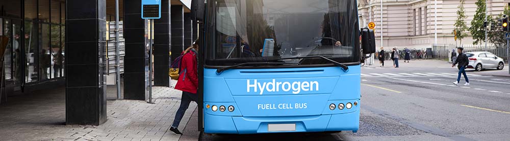 Bus mit der Aufschrift Hydrogen