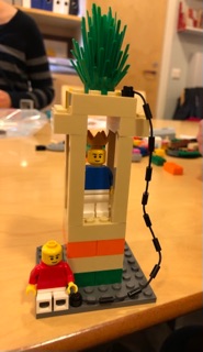 Kuvituskuvassa Lego Serious Play -työpajassa tehty rakennelma