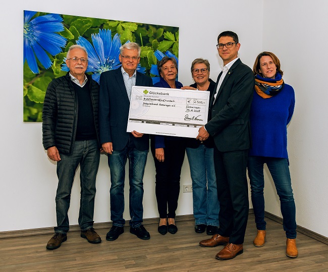 Foto: Spendenübergabe an Hospizdienst Gomaringen e.V. in Höhe von 2.500 €