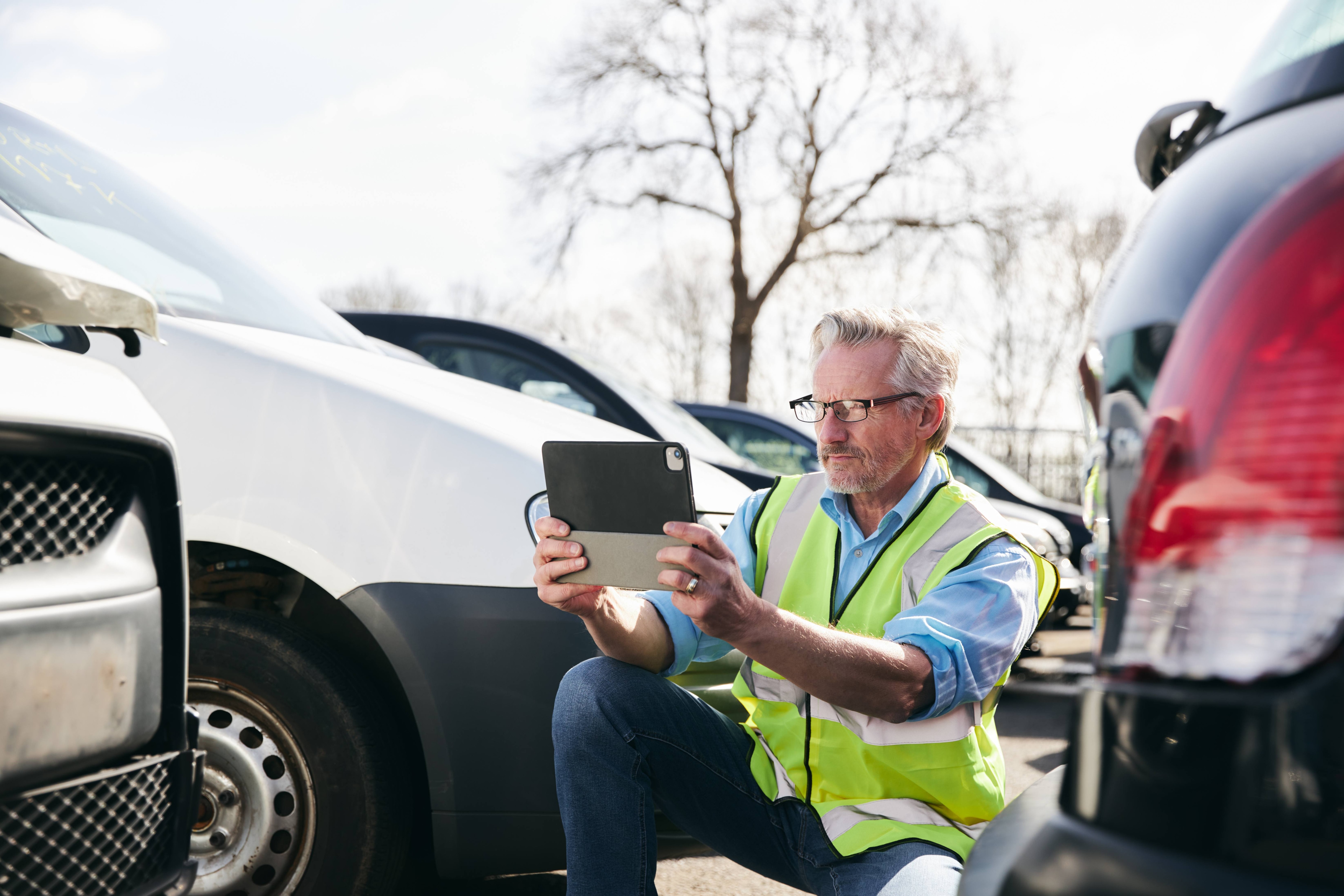 Optimize insurance operations with CGI’s Insurance Information Services (IIS)