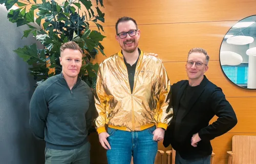 AWS Golden Jacket CGI Suomi