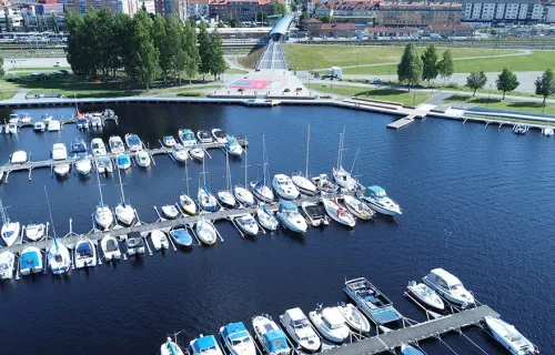Båthamnen vid Väsmanstrand i Ludvika