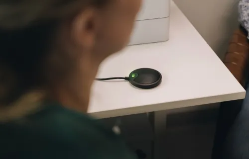 Tekoälyavusteinen kirjaus käytössä lääkärin vastaanotolla