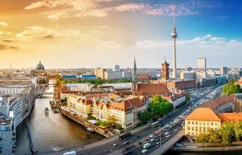 vue panoramique du centre-ville de Berlin au coucher du soleil