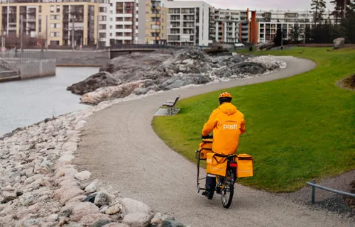 Postin palvelukeskus kehittyy ohjelmistorobotiikalla