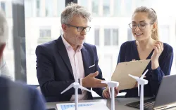 Consultants on discusion