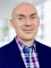 Oskar Kawecki Headshot