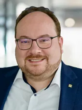 Sebastian Jansen Sebastian Jansen , CGI