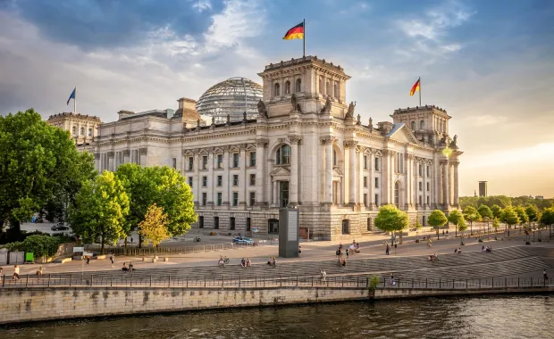 Vom Papier zum digitalen Prozess im Deutschen Bundestag