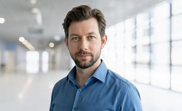Dominik, CGI Dominik, CGI
