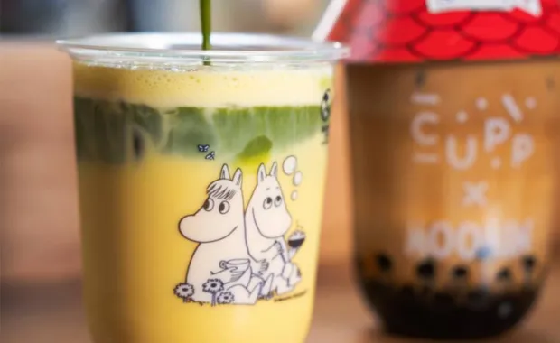 Matcha og bubble tea servert i Mummi-kopper hos CUPP x Moomin i Bergen
