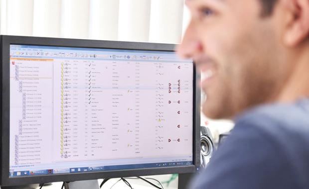 monitor showing dira Scheduler