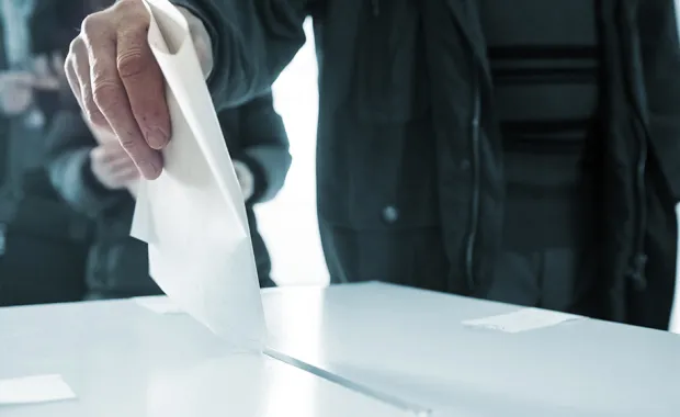 IT-Services für öffentliche Verwaltungen als Basis der Demokratie