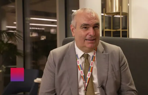 Signature de la charte d'engagement LGBT+ de L'Autre Cercle