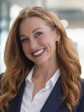 headshot of Erika Glon