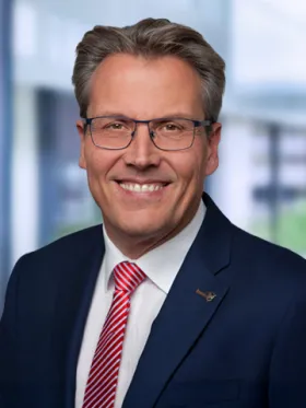 Henrich Grefe, Director