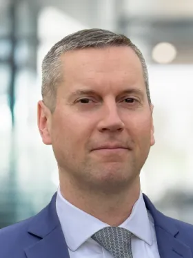 Headshot of Peter Sittenauer