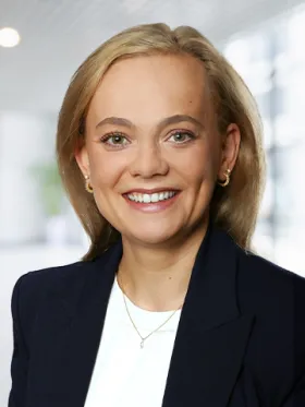 Sophie Bauer, CGI