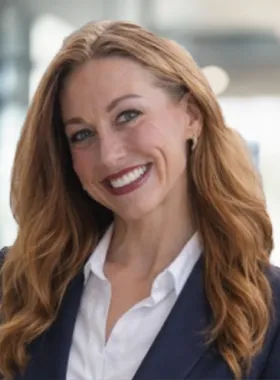 headshot of Erika Glon