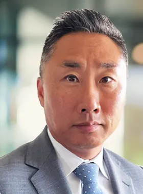 headshot of Dave Kwon