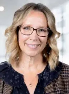 headshot of Tina Meadows