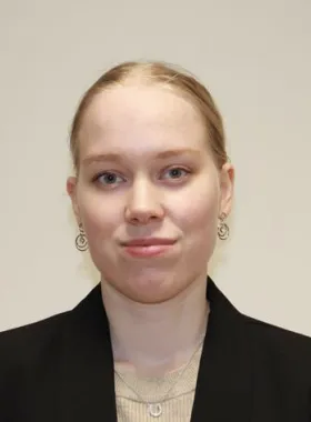 Iita Perttilä - kyberasiantuntija