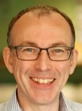 Phil Gordon Headshot