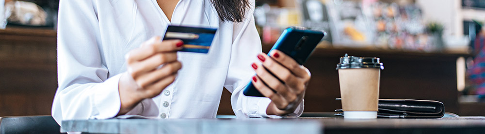 Luottokorttimaksu mobiilisovelluksella