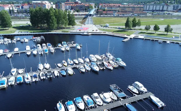 Båthamnen vid Väsmanstrand i Ludvika